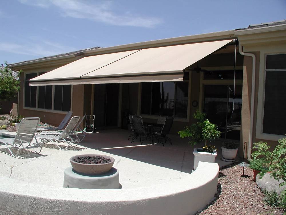 retractable awnings