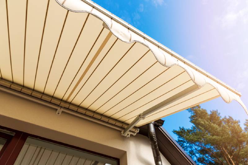 retractable awning phoenix